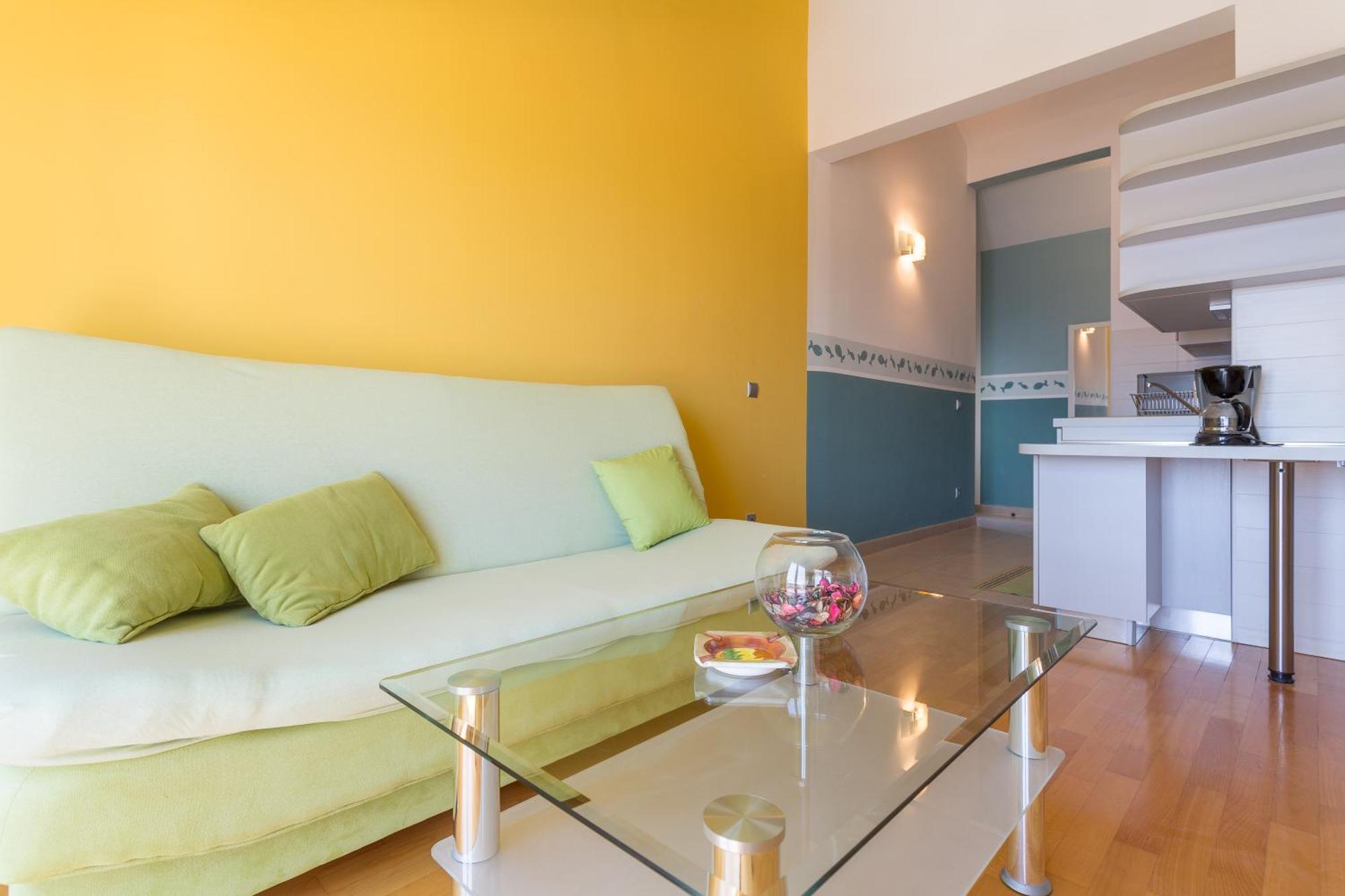 Sunrise Apartments Bol Cameră foto